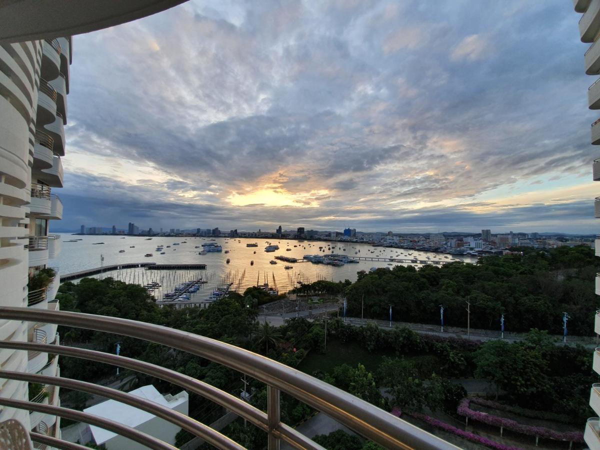 Spacious Room With Ocean & City View Pattaya Exterior foto